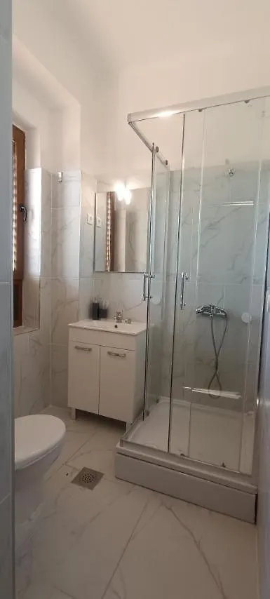 Fiore Seaview Rooms - Premium Location