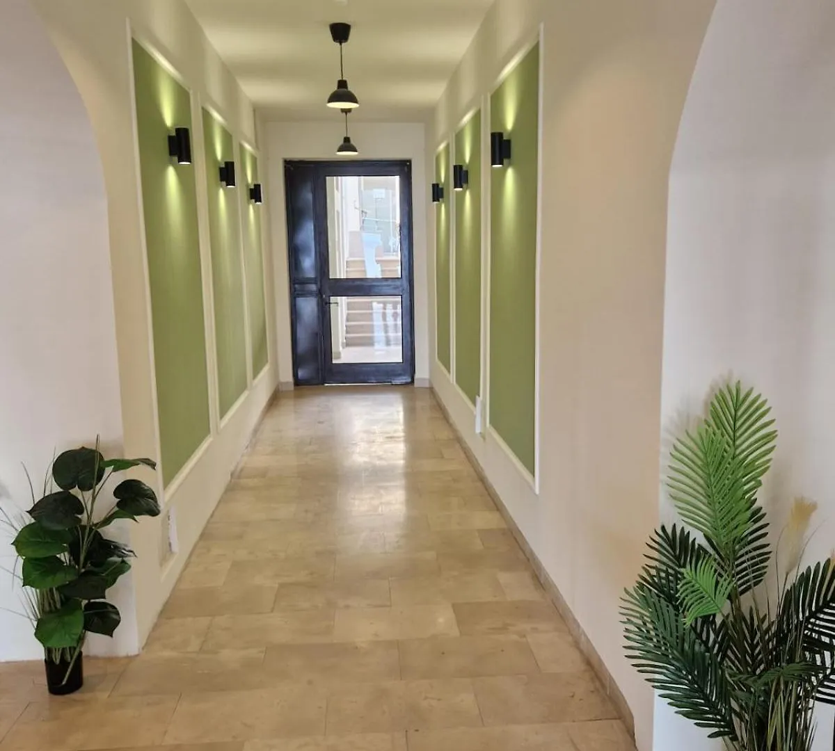 Hotel Fiore Seaview Rooms - Premium Location