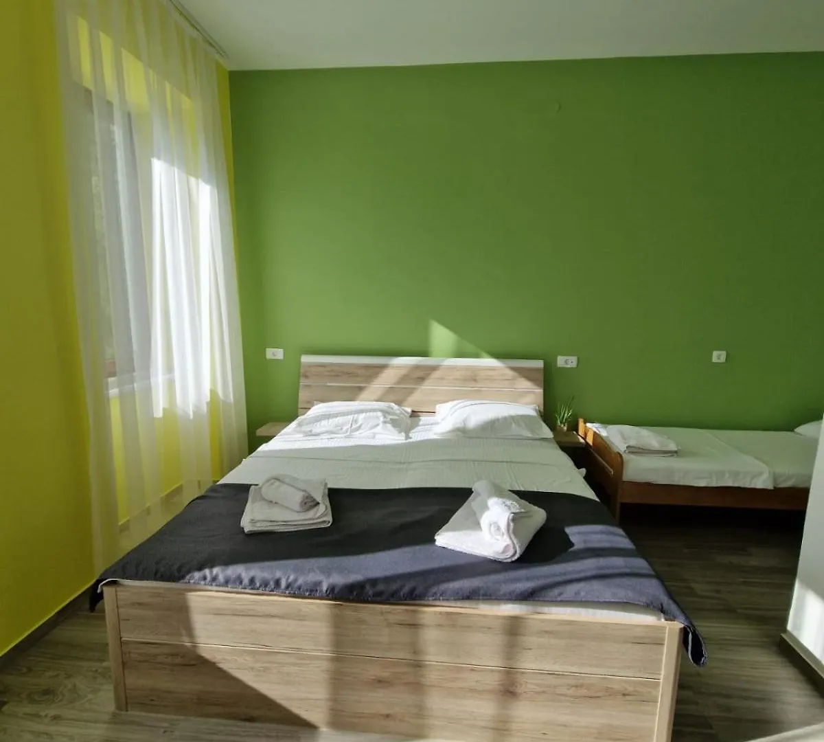 Hotel Fiore Seaview Rooms - Premium Location